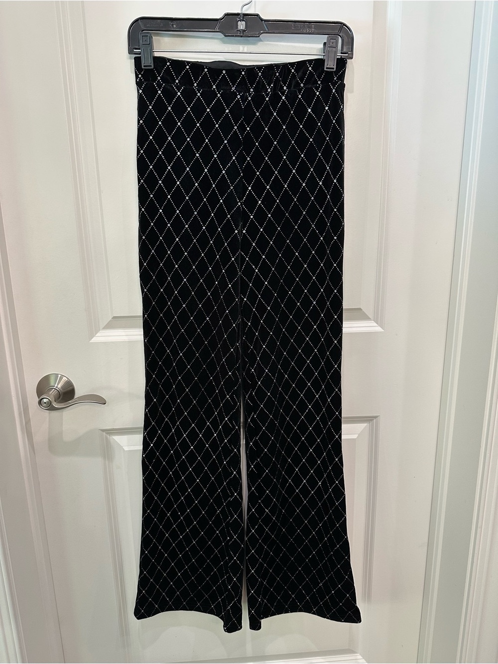SHEIN Black Velvet Wide-Leg Pants with Diamond Grid Detail